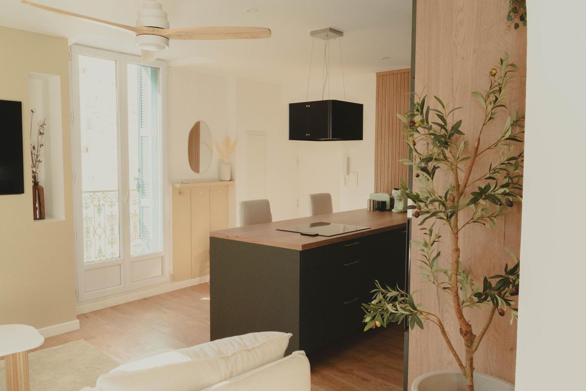 Au Coeur De Hyeres, Ideal Pour Les Couples ! Екстер'єр фото