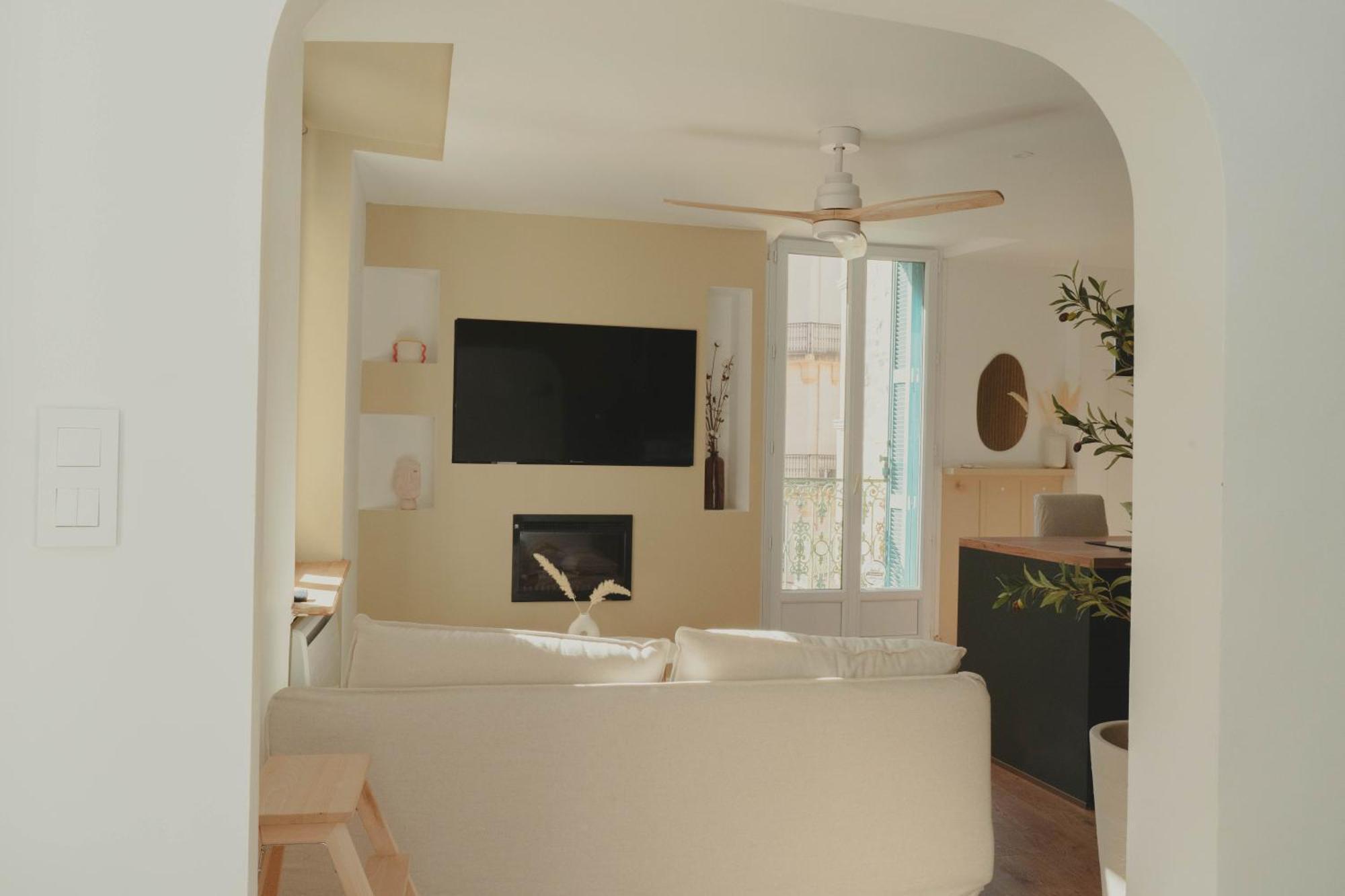 Au Coeur De Hyeres, Ideal Pour Les Couples ! Екстер'єр фото