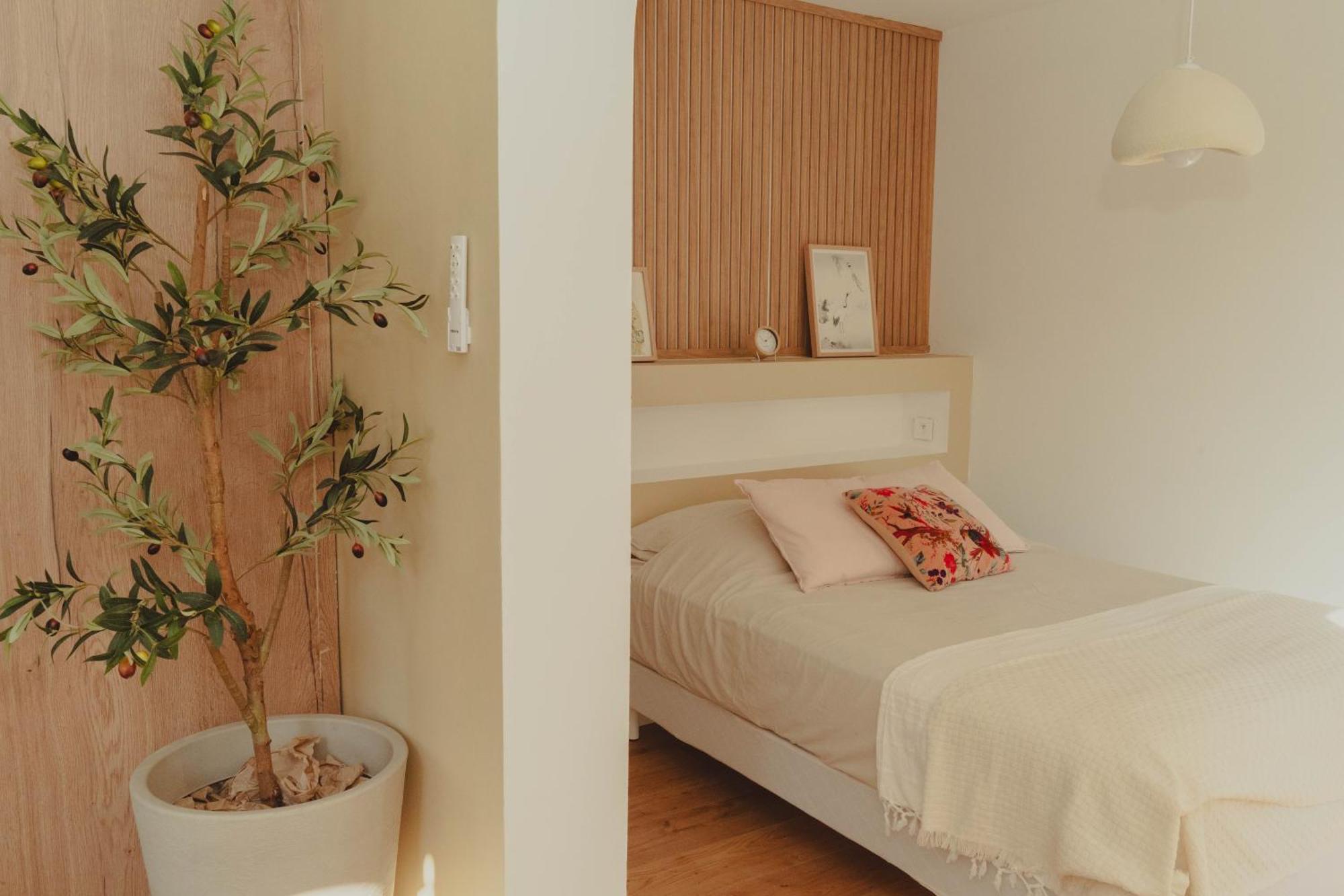 Au Coeur De Hyeres, Ideal Pour Les Couples ! Екстер'єр фото
